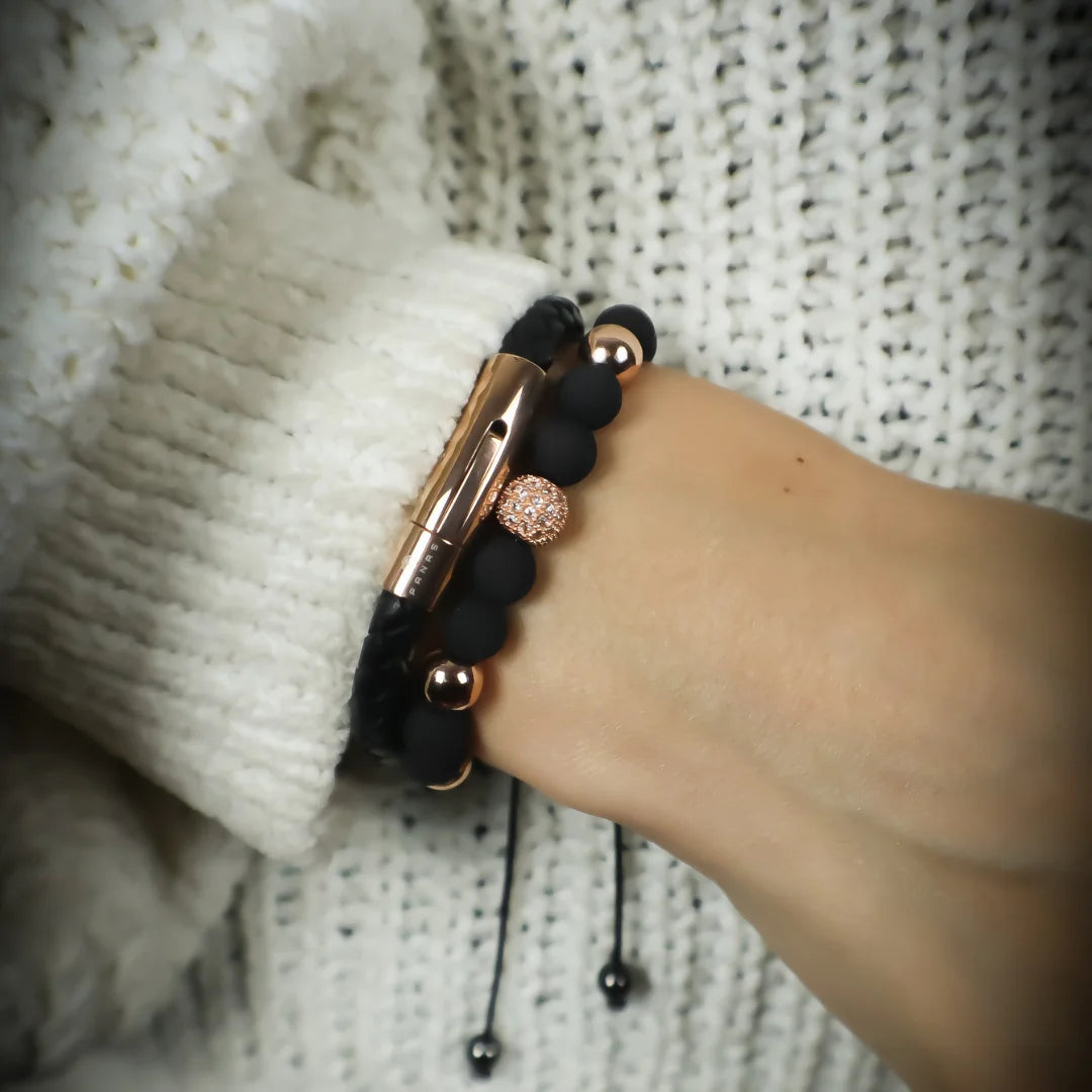 Combo Damas Cuero Redondo Negro + Pulsera Tejida